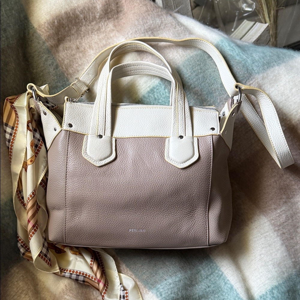Perlina Elegant Beige and White Handbag